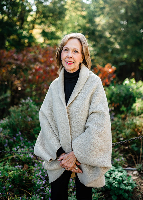 Cloque: The Sleeved Shawl Cloque