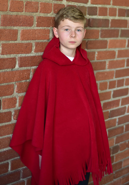 Mantoque: Fringed Mantoque with Hood (Boys)
