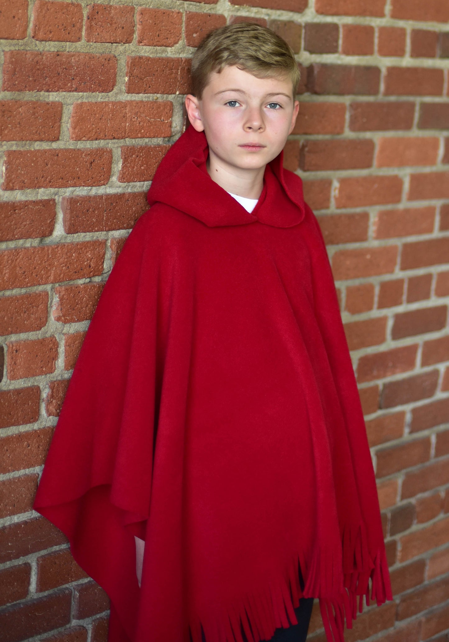 Mantoque: Fringed Mantoque with Hood (Men)