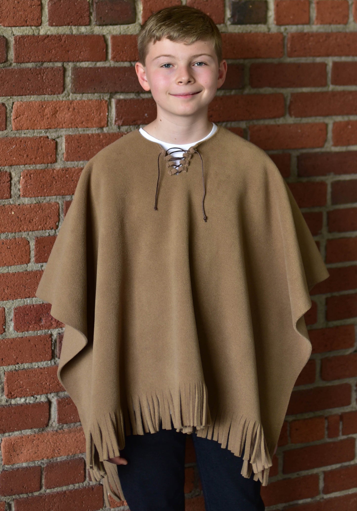 Mantoque: Fringed Mantoque with Lacing (Boys)