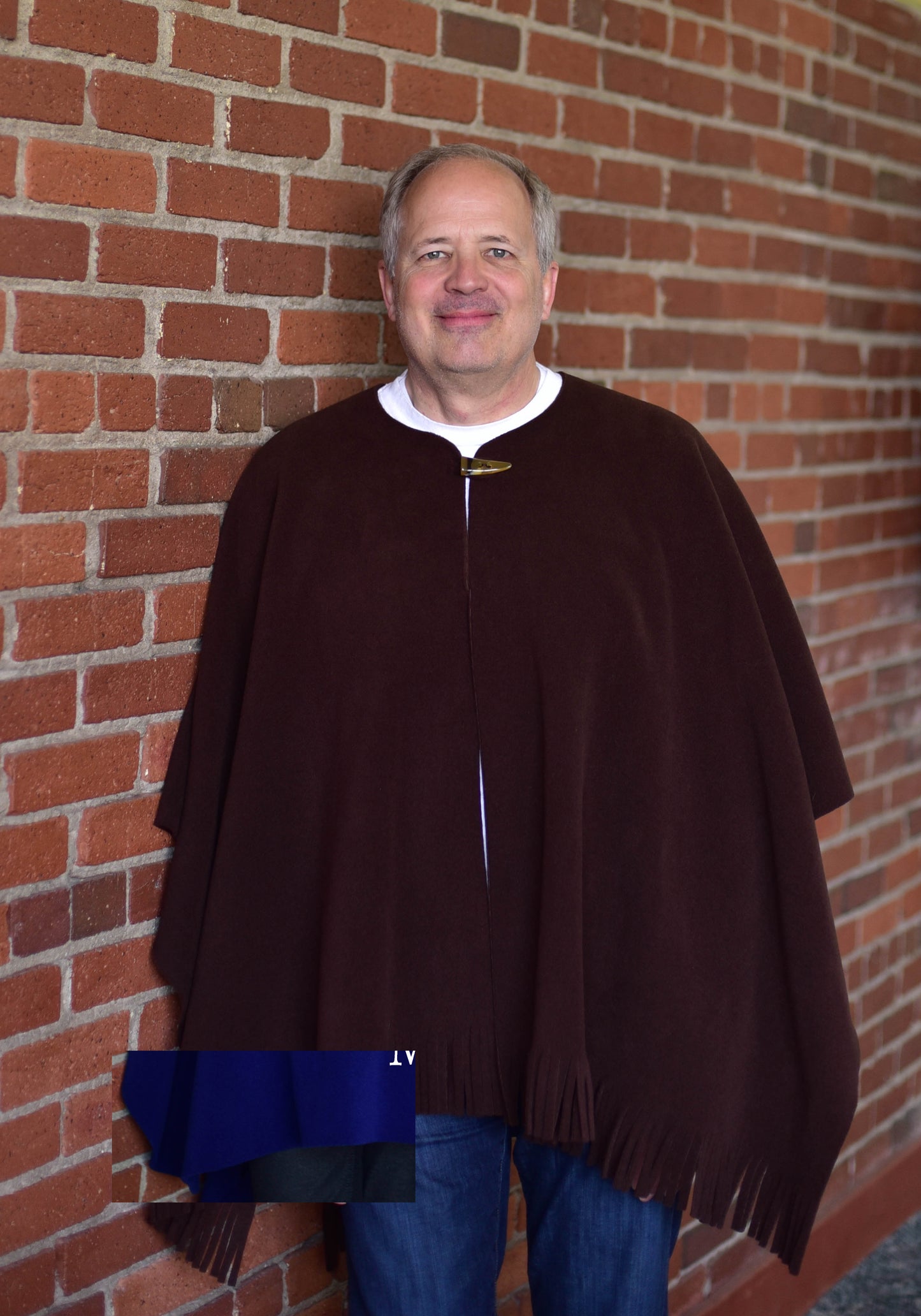 Mantoque: Non-Fringed Mantoque with Button (Men)