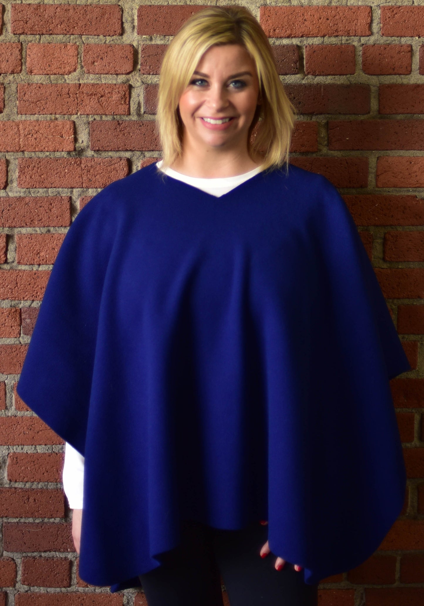 Mantoque: Non-Fringed Mantoque (Women)